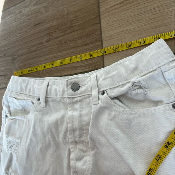 Wild Fable High Rise Distressed White Denim Shorts Size 12 - Picture 7 of 9